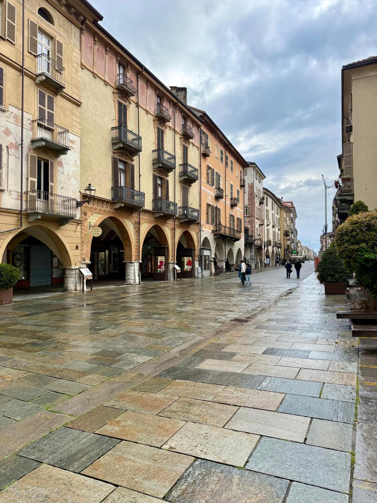 La Loggia Dei Conti Apartamento Cuneo Exterior foto
